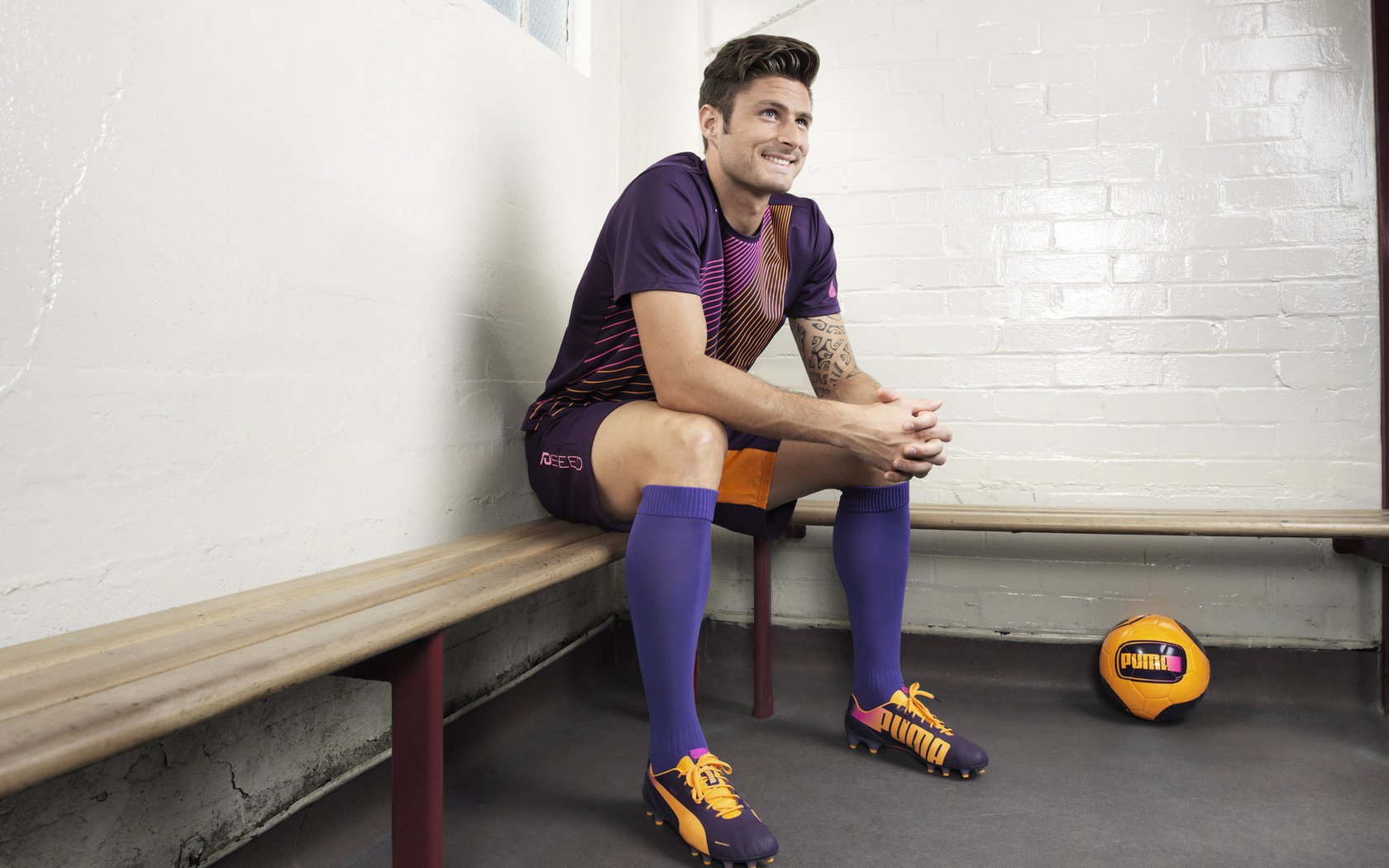 《青少年电竞赛事：培养未来职业选手的摇篮》，全国青少年电竞挑战赛